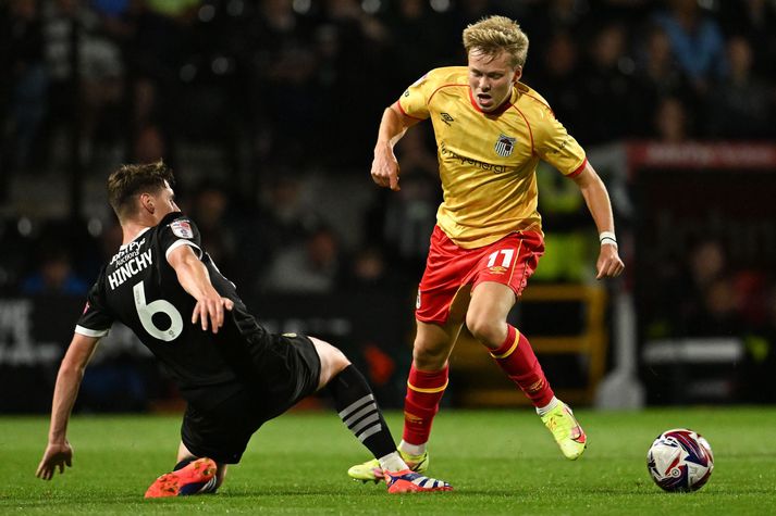 Jason Daði Svanþórsson gat ekki leikið listir sínar með Grimsby í dag. 