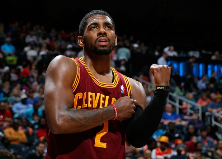 Kyrie Irving þarf nú að halda áfram að vinna fyrir kaupinu.