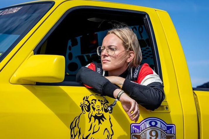 Sigurbjörg keppti á Dodge Dakota í Svíþjóð en aka þurfti um tvö þúsund kílómetra milli brauta vikuna sem keppnin stóð yfir.