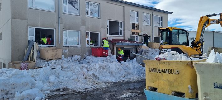 Meira tjón varð á íbúðum á neðri hæð hússins.