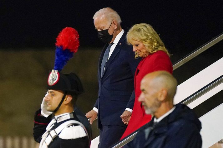 Joe og Jill Biden lentu í Róm í morgun.