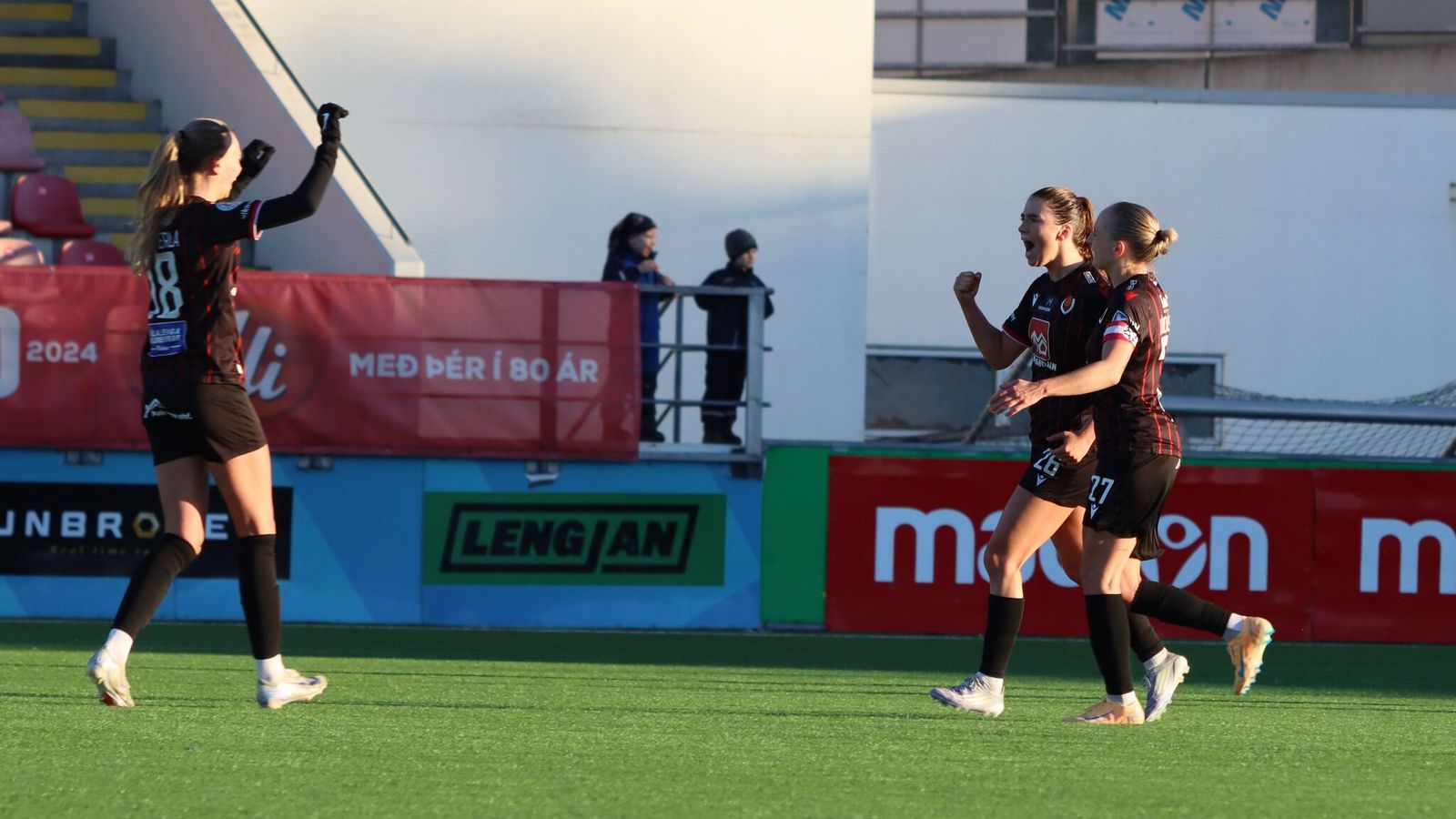 Freyja með þrennu er Víkingur valtaði yfir Fram