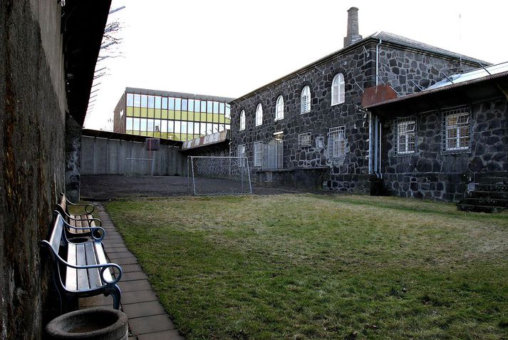 Búist er við að allt næsta ár fari í utanhússviðgerðir á húsnæðinu sem hýsti fangelsið.