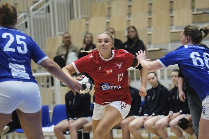 Frá leik Vals fyrr á tímabilinu gegn Fram