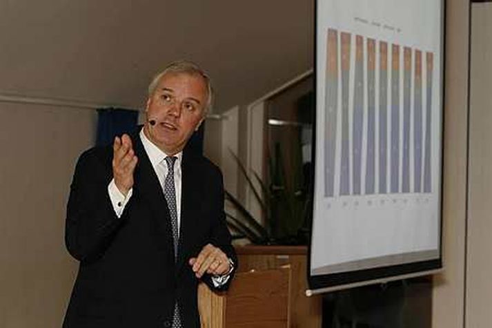 William Fall, forstjóri Straums.