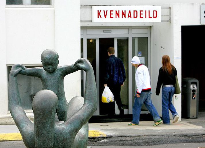 Kvennadeild
Hætt hefur verið við tímabundna sameiningu meðgöngu- og sængurkvennadeilda.

