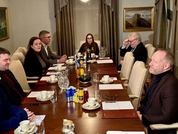 Stefnt er að því að kynna drög að allherjarsamkomulagi á vinnumarkaði fyrir ríkisstjórninni um eða upp úr miðri þessari viku.