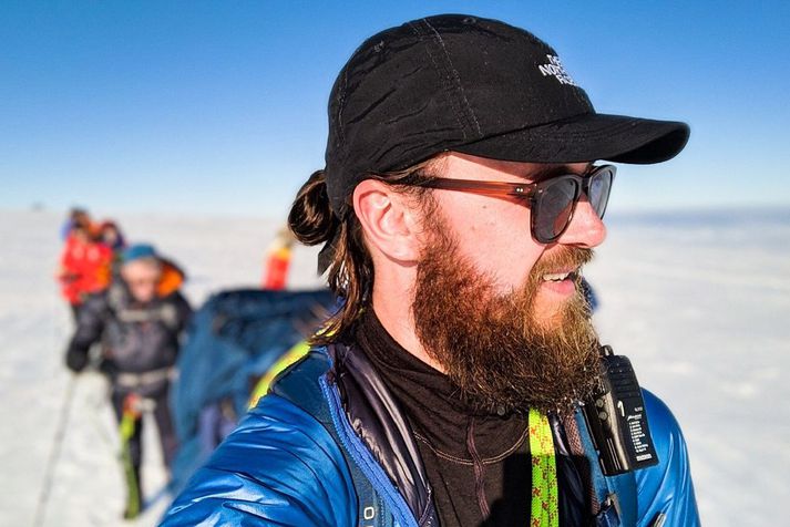 Tomasz Þór Veruson sver af sér ásakanir um að hafa beitt fyrrverandi kærustur sínar heimilisofbeldi.