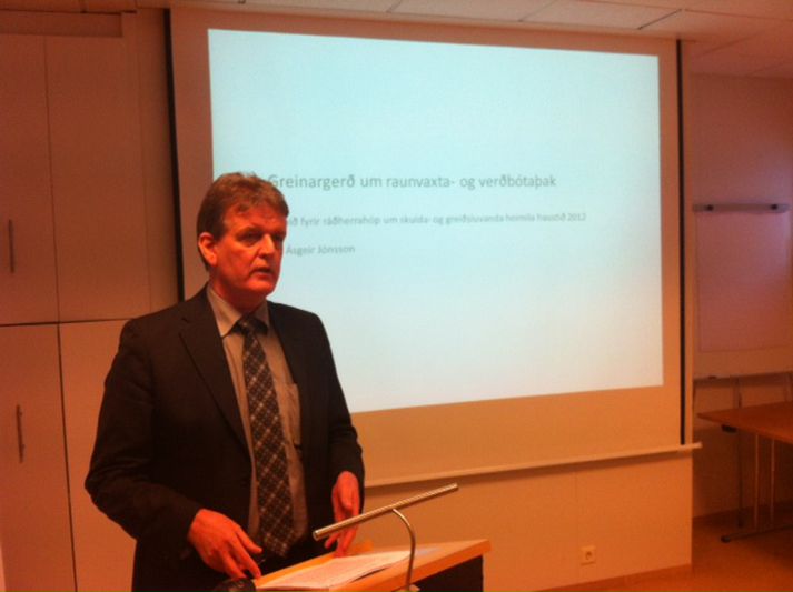 Guðbjartur Hannesson er velferðarráðherra.