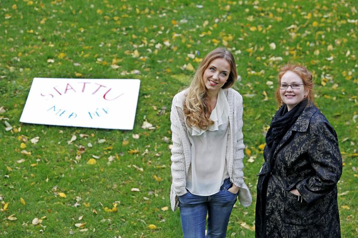 Þórdís Elva Þorvaldsdóttir og Brynhildur Björnsdóttir standa báðar að nýrri fræðslumynd, Mynd af mér. 