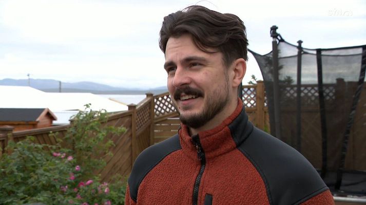 Mateusz Swierczewski er rafvirkjameistari og sveitarstjórnarfulltrúi í Langanesbyggð. Hann er jafnframt í fjarnámi við Háskólann í Reykjavík í rafiðnfræði.