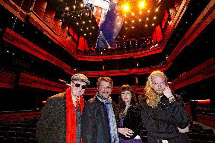 Sigtryggur Baldursson, Helgi Björnsson, Ragnheiður Gröndal og Högni Egilsson í Eldborgarsalnum í Hörpunni. Fréttablaðið/Valli