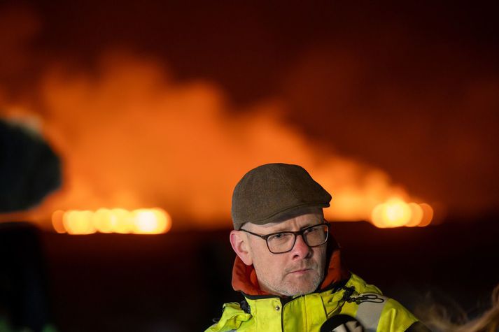 Jón Haukur hefur staðið vaktina í síendurteknum jarðhræringum á Reykjanesskaga. Myndin var tekin þegar gaus í desember á síðasta ári.