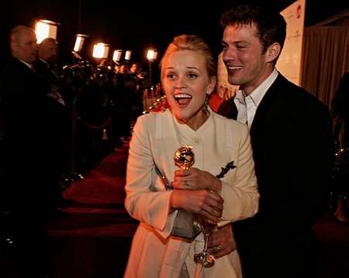 Hér er Reese með fyrrum eiginmanni sínum Ryan Phillippe.