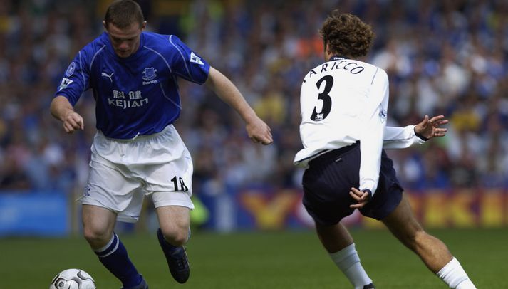 Wayne Rooney í fyrsta leiknum sínum fyrir tíu árum.