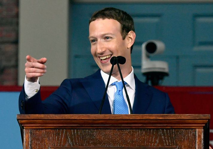 Mark Zuckerberg stofnaði Facebook og er einn ríkasti maður heims