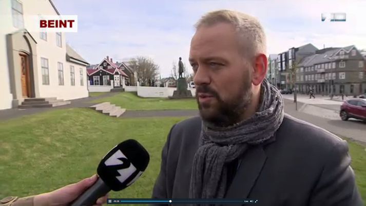 Andrés Jónsson rifjaði upp mútutilraun í tíð Davíðs Odssonar og segir forsætisráðherra hafa átt að eiga frumkvæði að því að upplýsa um atburði.