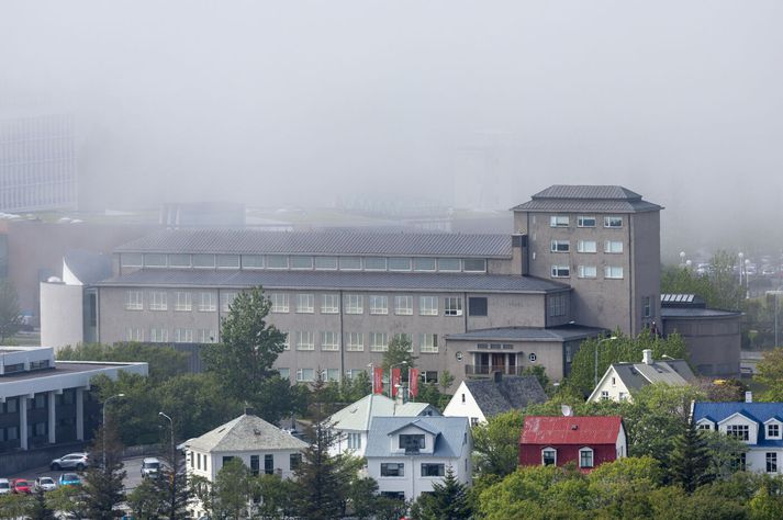 Fyrirlesturinn átti að fara fram í sal á Þjóðminjasafninu. 