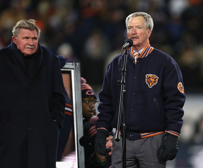 McCaskey, til hægri, er hér ásamt Mike Ditka, fyrrum þjálfara Bears.