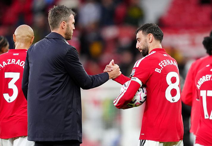 Michael Carrick og Bruno Fernandes eru sagðir hafa skilið sáttir eftir fund sinn í gær.
