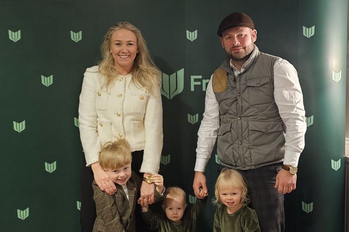 Helgi ásamt fjölskyldu sinni á flokksþinginu um helgina.