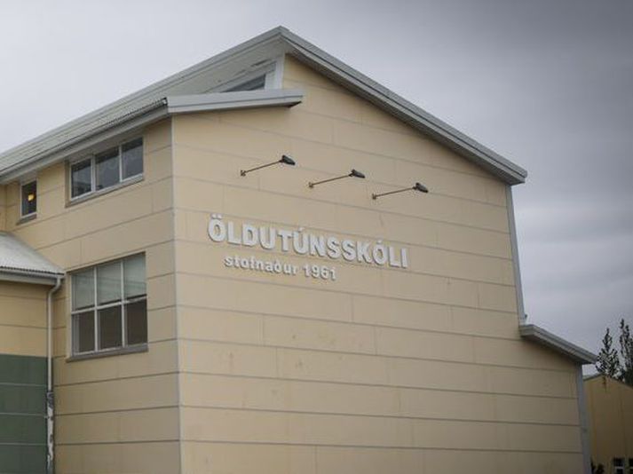 Um sex hundruð nemendur eru í Öldutúnsskóla.