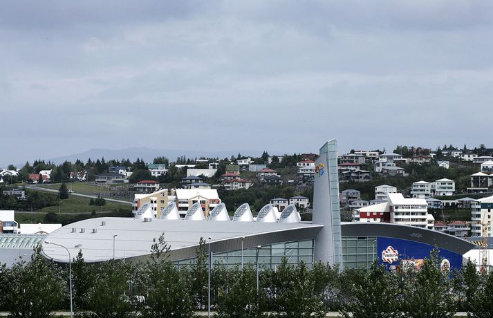 Stærstu eignir Regins eru verslunarmiðstöðin Smáralind í Kópavogi og Egilshöll í Grafarvogi.