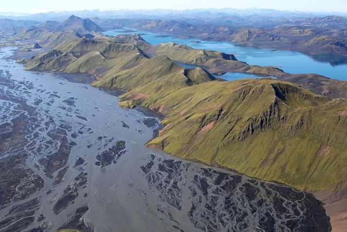 Horft frá Vatnajökli til suðvesturs yfir Skaftá, Fögrufjöll og Langasjó.mynd/umhverfisráðuneytið