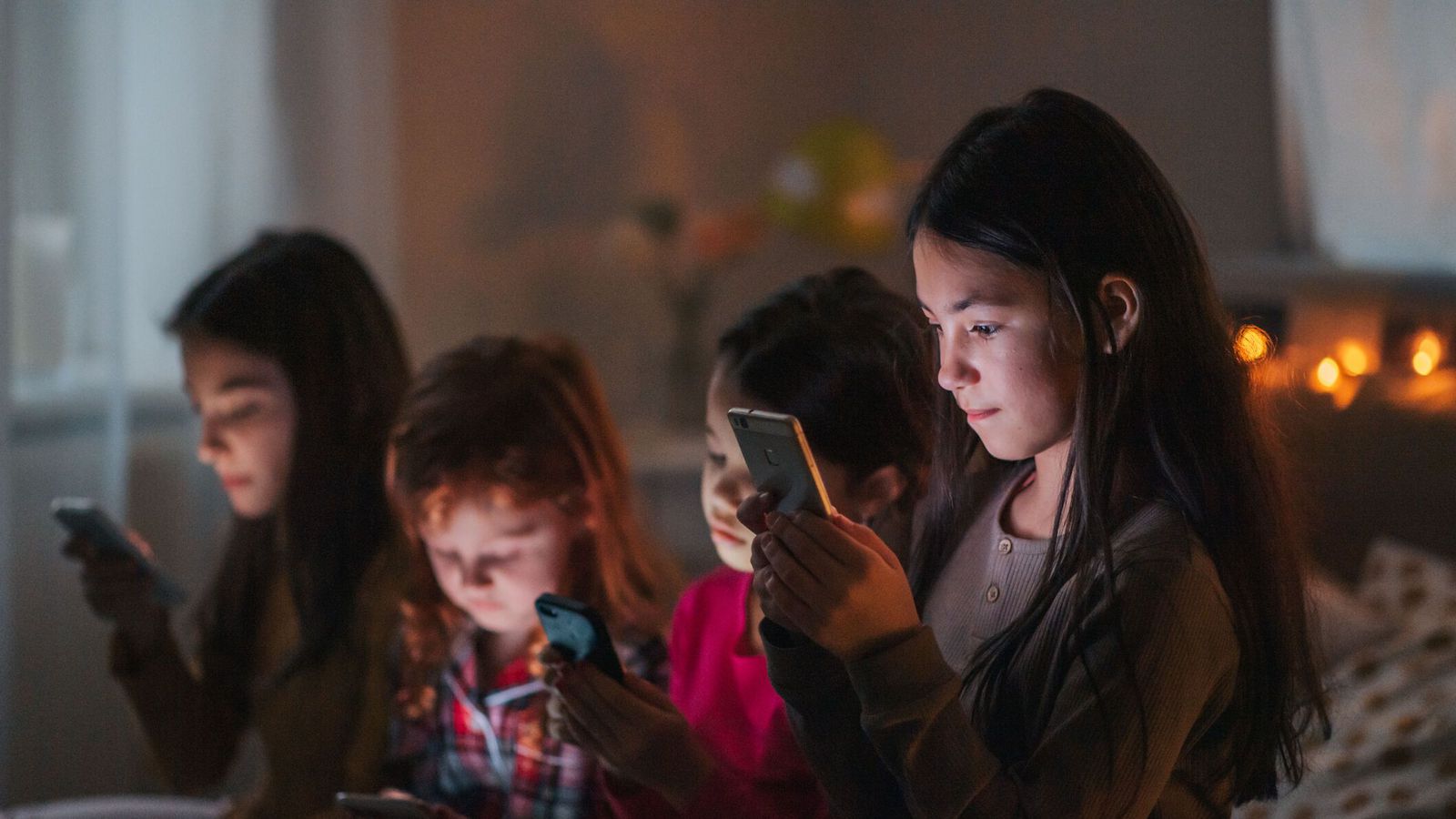 Verði að koma betur í veg fyrir að yngri en þrettán ára séu á Facebook og Instagram