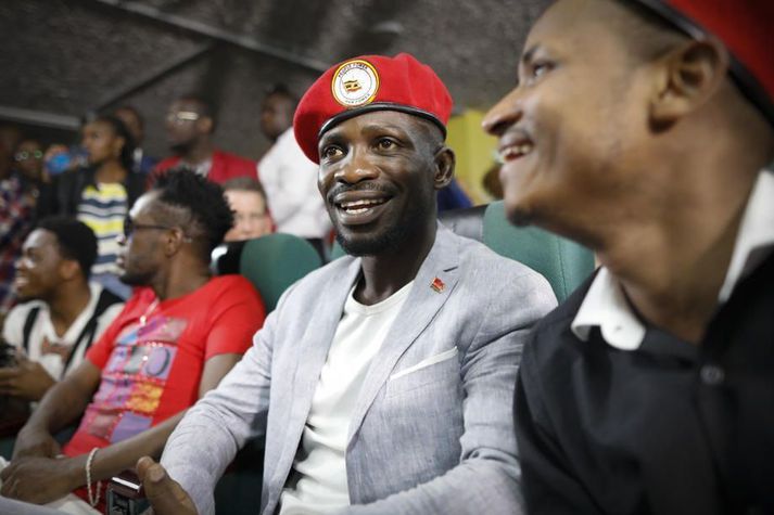 Poppstjarnan Bobi Wine er sá sem er talinn líklegastur til að geta velgt sitjandi forseta Úganda undir uggum í forsetakosningunum í janúar.