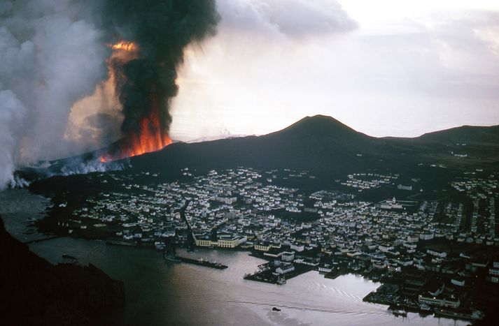 Heimaey 25. janúar 1973 á þriðja degi eldgossins.