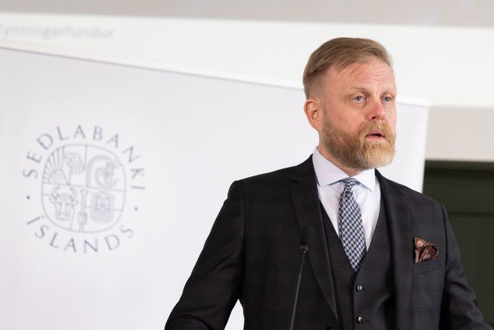 Ásgeir Jónsson seðlabankastjóri, sem fer jafnframt fyrir peningastefnunefnd bankans, en ákvörðun um að halda vöxtum óbreyttum var þvert gegn spám flestra greinenda og markaðsaðila.