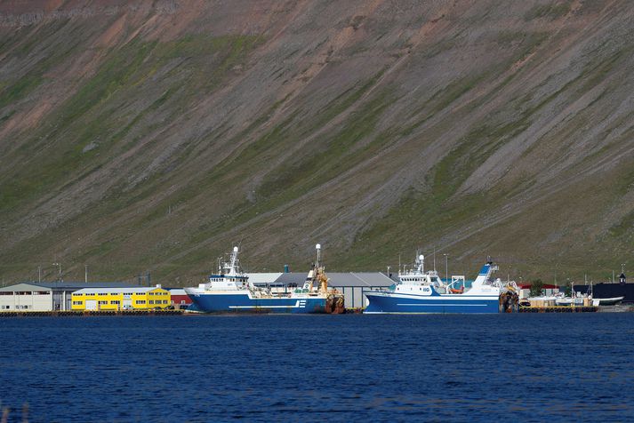 Togarar í höfn. Fiskveiðar við Ísland fara að miklu leyti fram með botnvörpu. Myndin er úr safni og tengist efni fréttarinnar ekki með beinum hætti. 