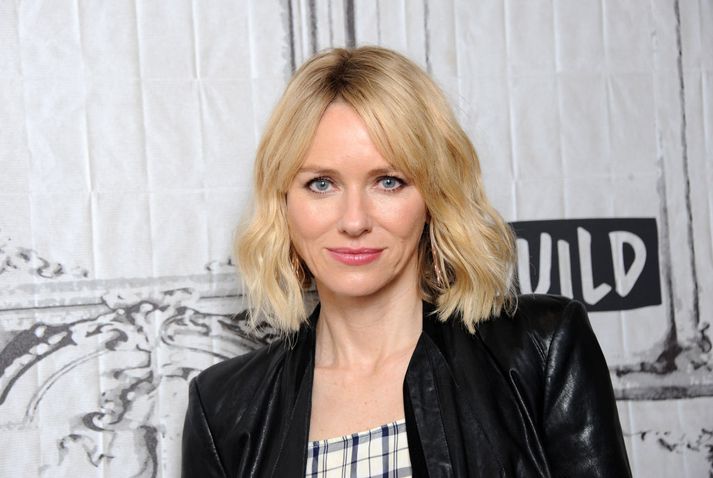 Naomi Watts á tvo unga drengi.