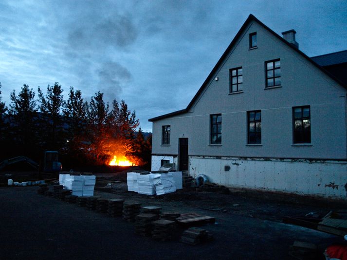 Það skíðlogaði í gámnum.