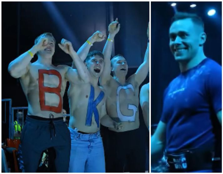 Björgvin Karl Guðmundsson gat ekki annað en brosað þegar hann sá strákana í stúkunni. 