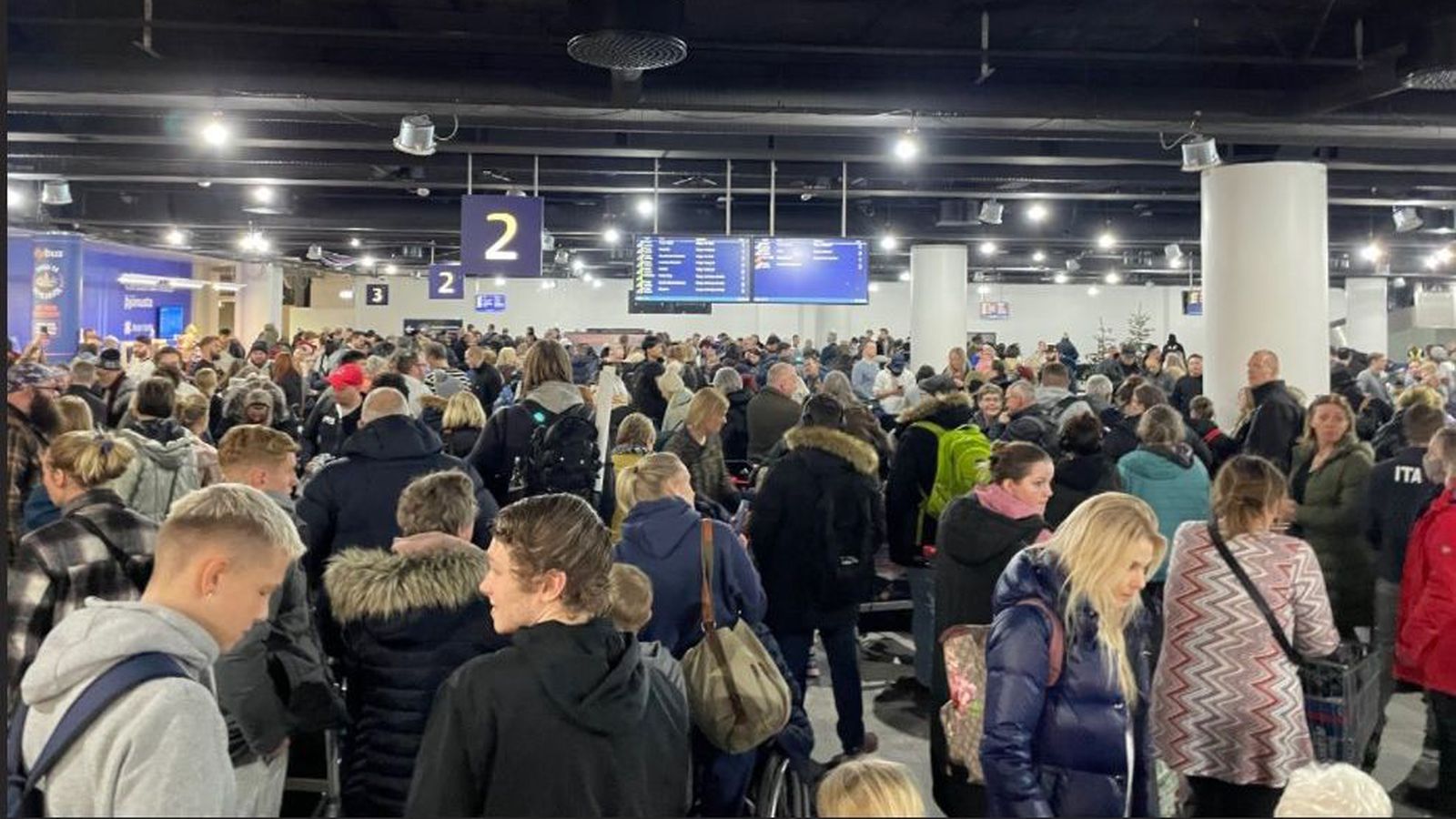 Öllu flugi Icelandair af­lýst - Vísir