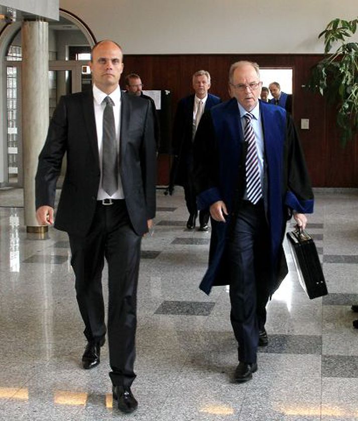 Sakborningur og verjandi. Styrmir Þór neitar alfarið sök í málinu og Ragnar Hall, lögmaður hans, hefur krafist þess að málinu verði vísað frá.Fréttablaðið/anton