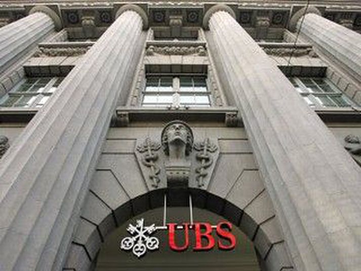 Svissnenski þjóðarflokkurinn vill hefna sín á könunum fyrir að ráðast gegn USB bankanum.