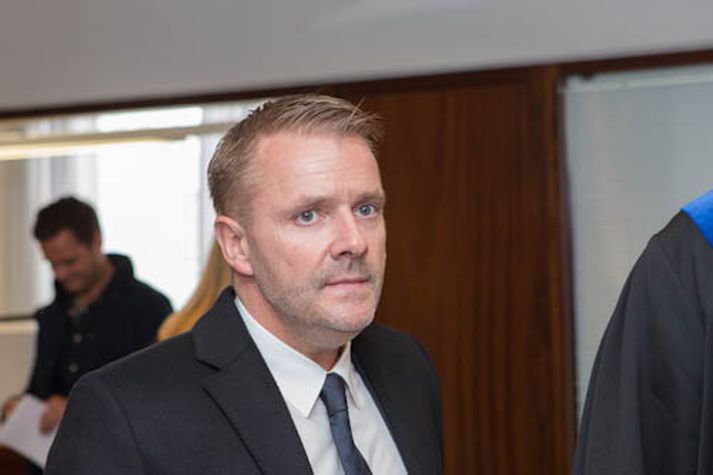 Lýður Guðmundsson fyrir Héraðsdómi Reykjavíkur í dag. 