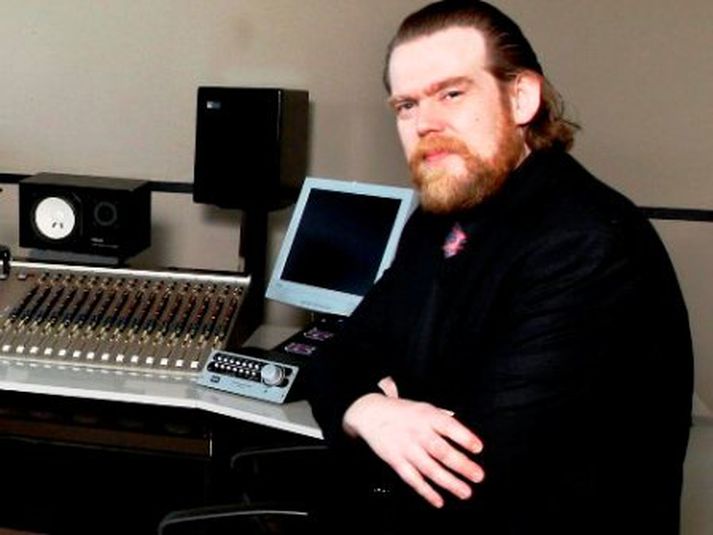 S. Björn Blöndal er aðstoðarmaður Jóns Gnarr tímabundið en hann er einnig bassaleikari hljómsveitarinnar HAM.