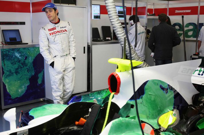 Bruno Senna bíður þess hvort Honda liðið verður áfram í Formúlu 1, en rekstrarkostnaður hefur verið gífurlegur í íþróttinni síðustu ár.