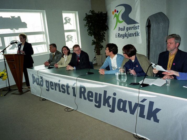 Framboð R-listans kynnt fyrir blaðamönnum vorið 2002.