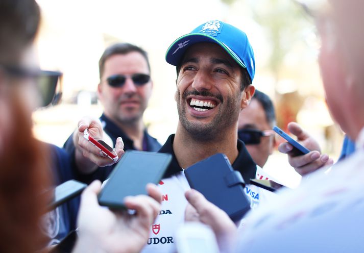 Daniel Ricciardo brosir oftar en ekki sínu breiðasta.