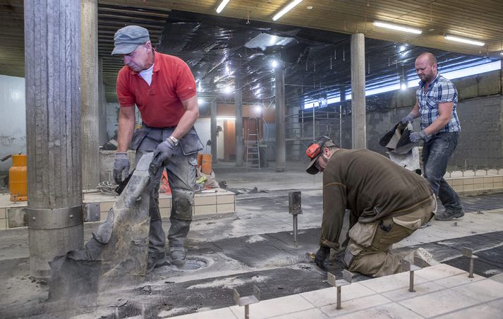  Samiðn telur farsælast fyrir launþega að nýir kjarasamningar gildi til skamms tíma þar sem stjórnvöld hafi ekki enn sett fram skýra  stefnu i efnahagsmálum.
