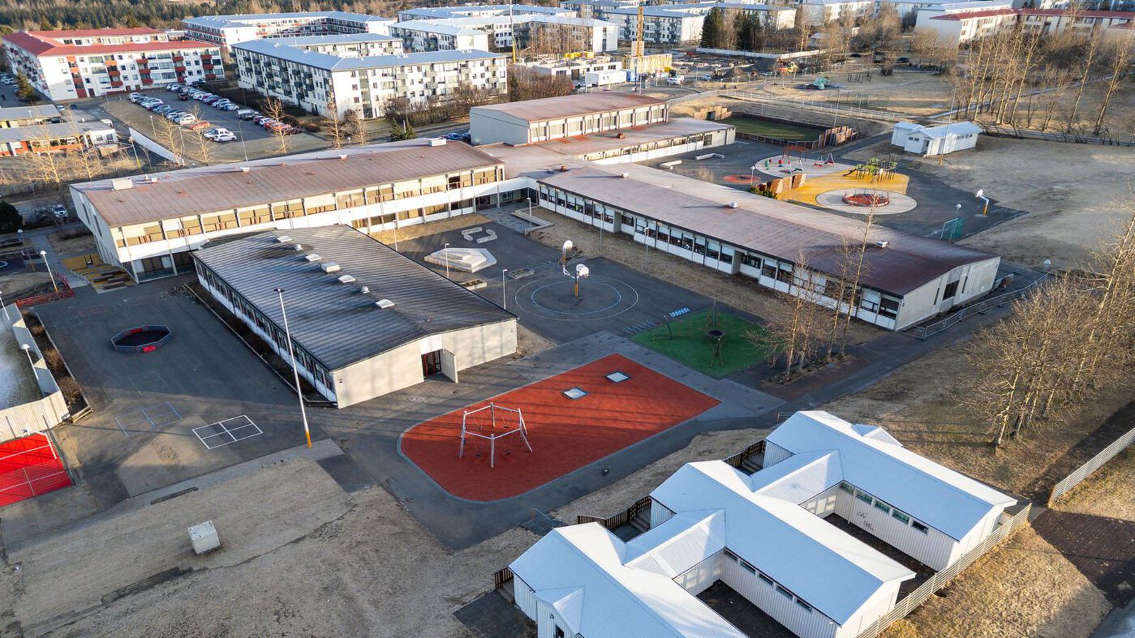 Meiri­hluti vill frekar tvö stutt vetrar­frí en eitt lengra