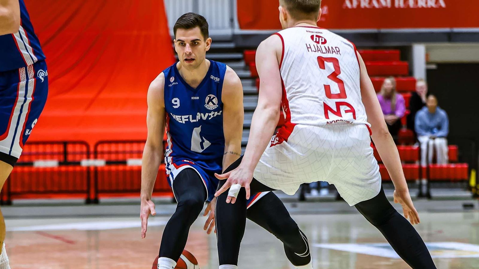 Uppgjörið:Njarðvík - Kefla­vík 82-86| Kefla­vík tryggði sér fimmta sætið