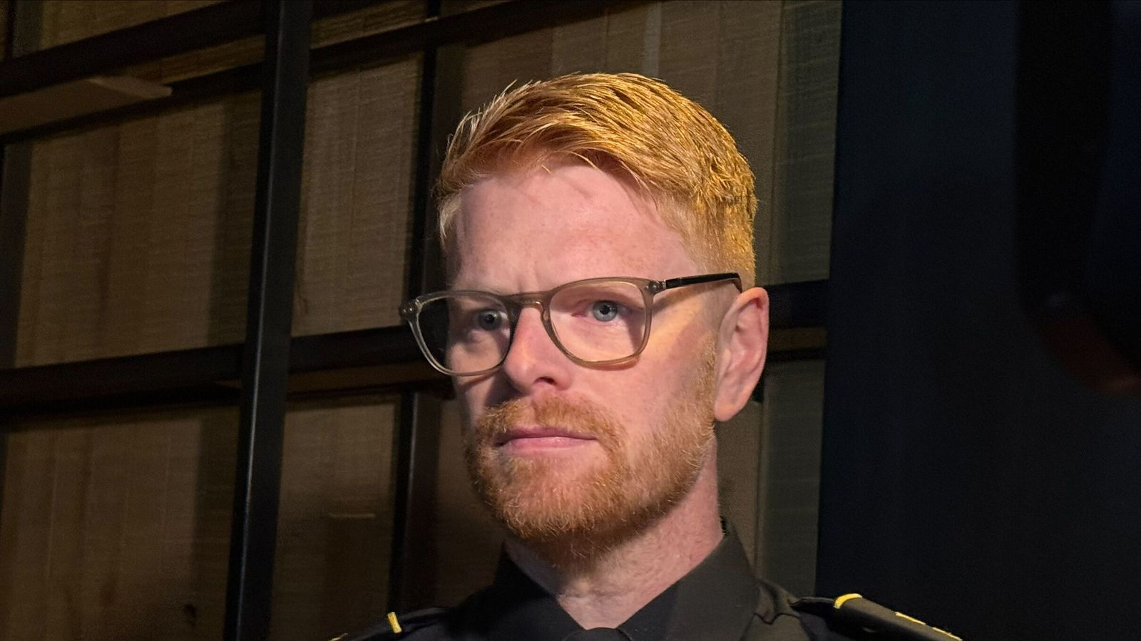 Rann­saka komu mögu­legra launmorðingja hingað til lands