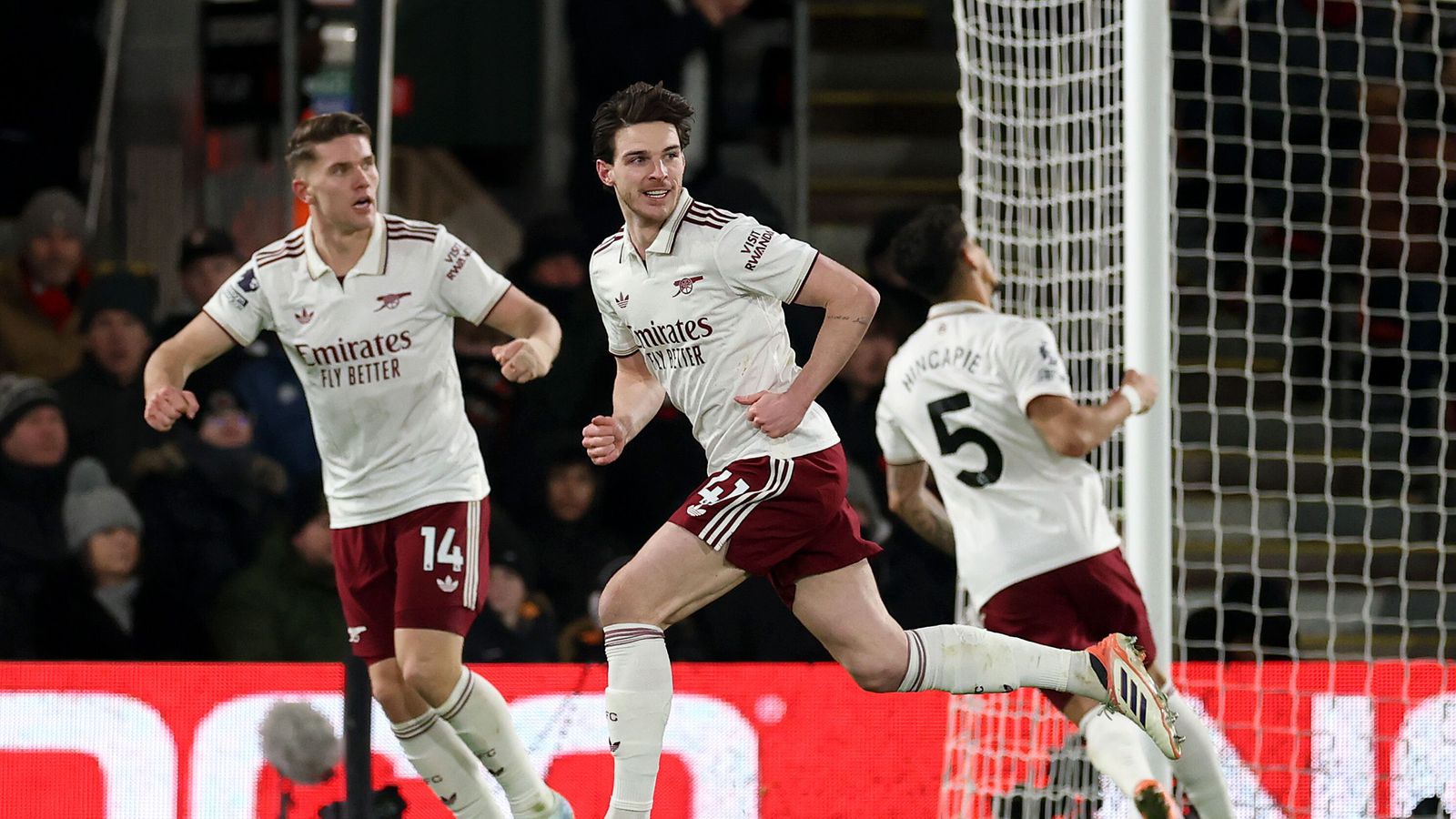 Declan Rice var hetjan þegar Arsenal náði sex stiga for­skoti