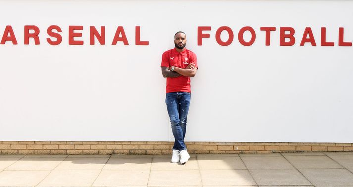 Alexandre Lacazette er mættur til Lundúna.